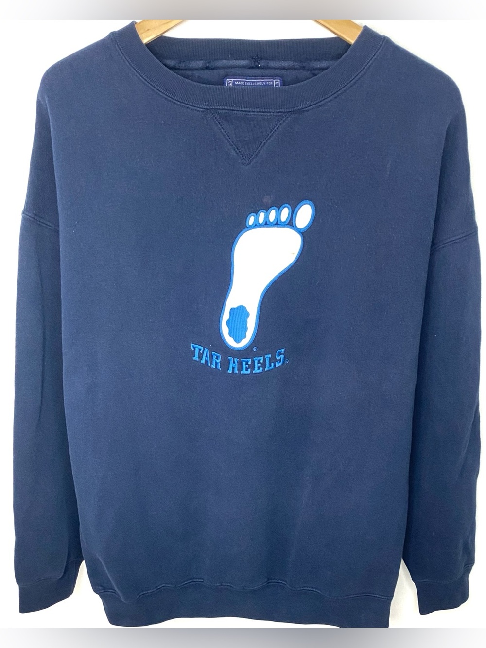 Vintage 90’s North Carolina Tar Heels UNC Embroidered Crewneck Sweatshirt XL